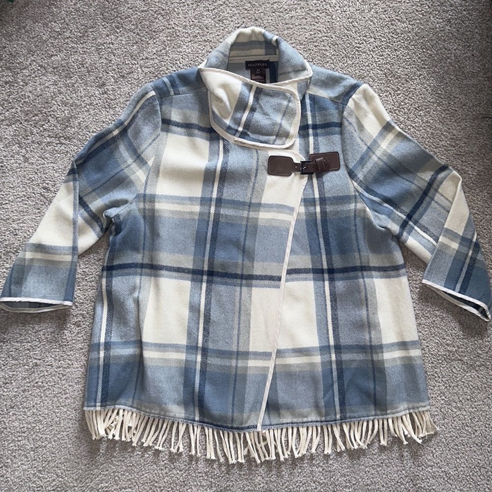 Multiples Plaid Jacket! - Picture 2 of 15